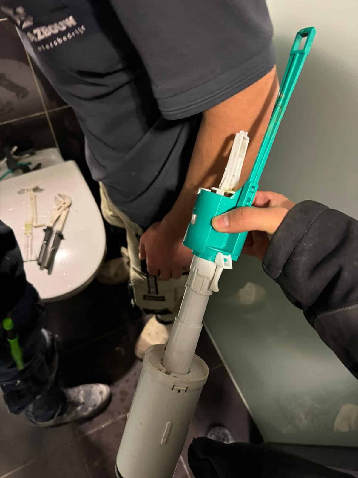 Loodgieter Amsterdam Oost verhelpt hardnekkige verstopping in keukenafvoer